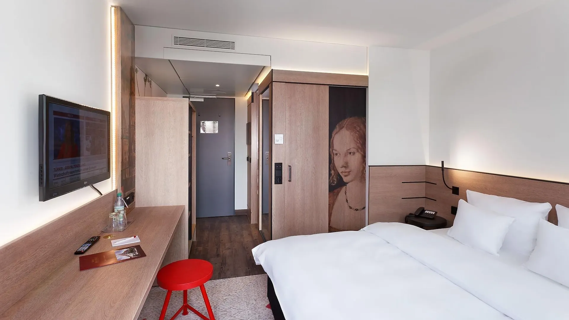 Sorat Hotel Saxx Nuernberg 3*, Nuremberg