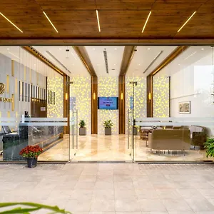 **** Hotel Crystal India